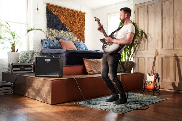 amplificateur-pour-guitare-boss-modele-katana-50-g_0004.jpg