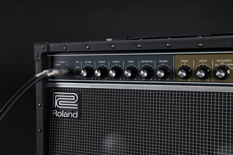 gitarrenverstaerker-roland-modell-jc40-jazz-chorus_0004.jpg