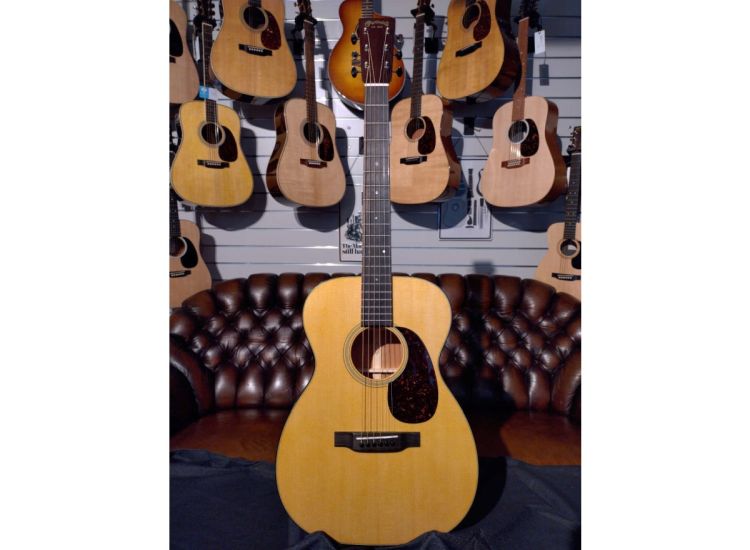 westerngitarre-martin-guitar-modell-00-18-sitka-fi_0001.jpg