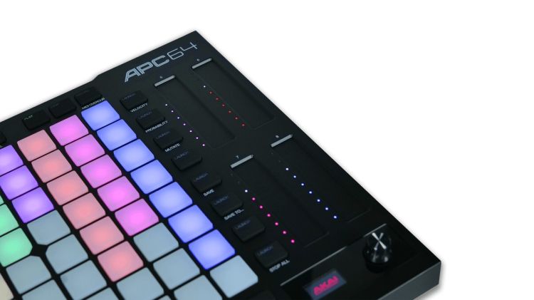 akai-model-apc64-ableton-live-controller-black-_0006.jpg