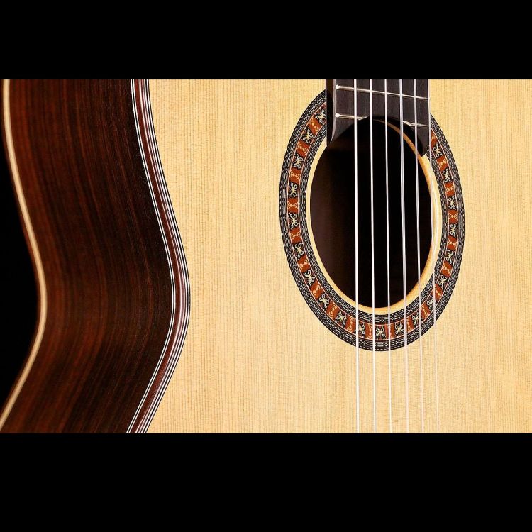 classical-guitar-asturias-model-standard-c-cedar-_0003.jpg