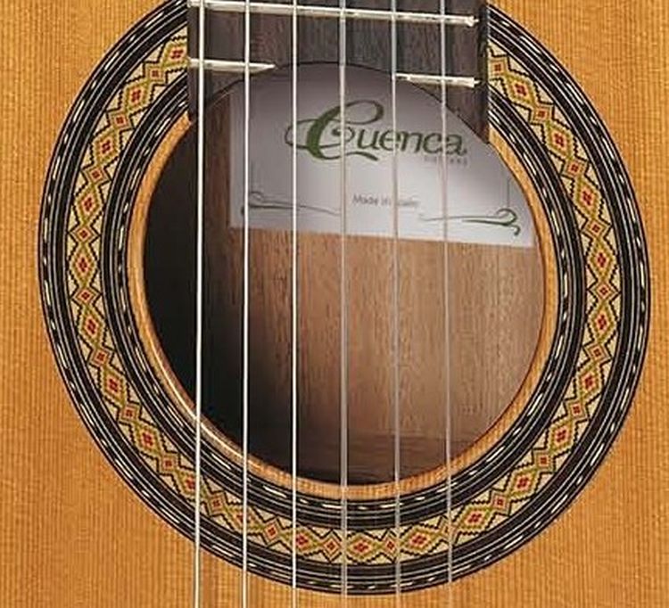 klassische-gitarre-cuenca-modell-30-zeder-mahagoni_0002.jpg
