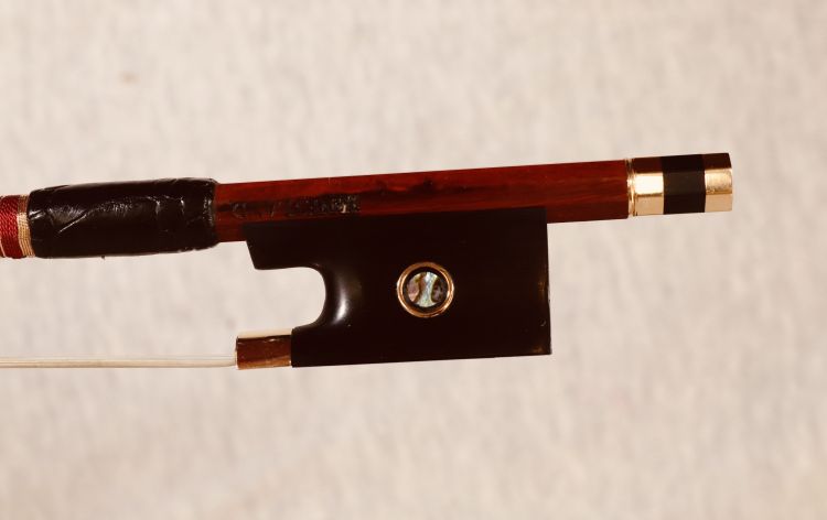 violinbogen-netlandbows-modell-peccatte-4-4-braun-_0001.jpg