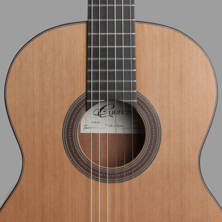 klassische-gitarre-cuenca-modell-40r-op-zeder-mass_0002.jpg