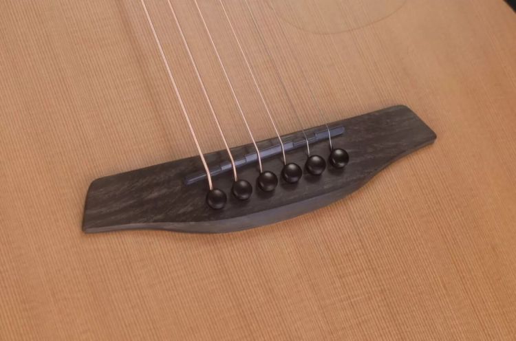 guitare-folk-furch-modele-pioneer-cm-naturel-_0004.jpg