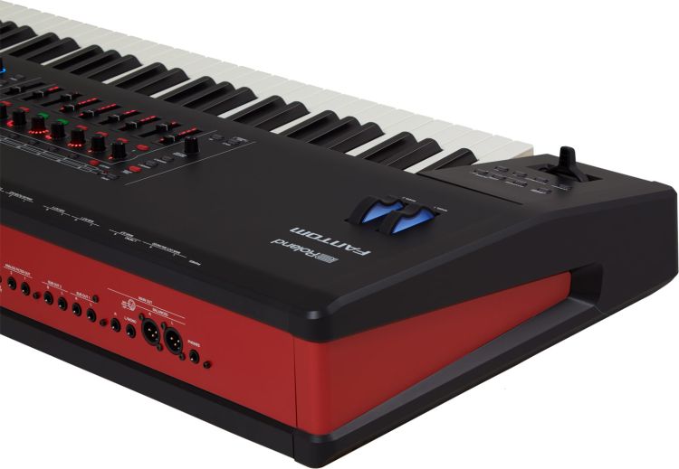 synthetiseur-roland-modele-fantom-8-keyboard-noir-_0005.jpg