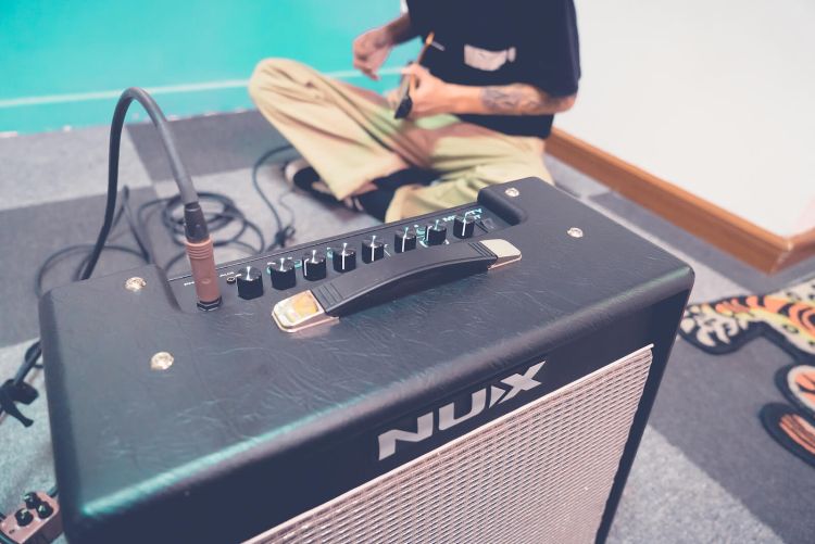 guitar-amplifier-nu-x-model-mighty-40-bt-bluetooth_0004.jpg
