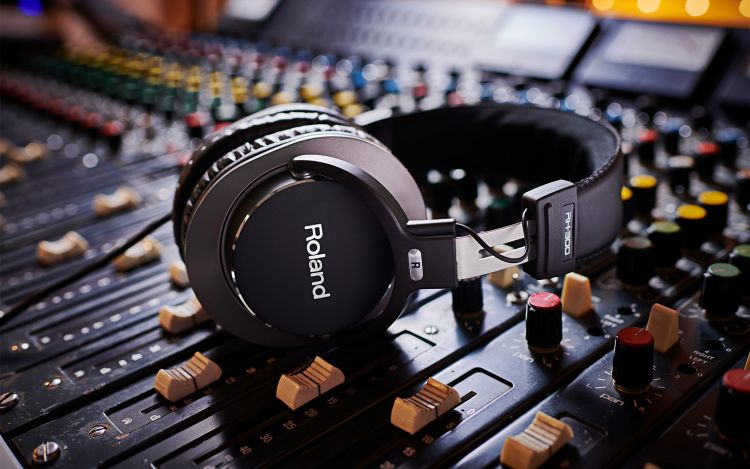 casque-roland-modele-rh-300-studio-monitor-headpho_0004.jpg