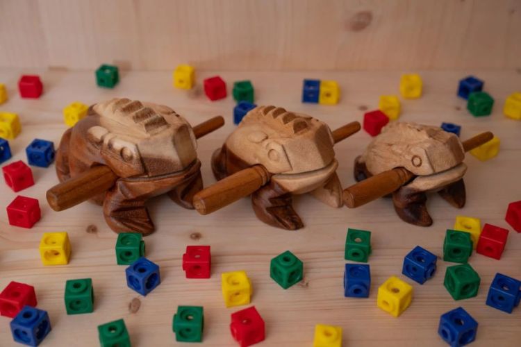 perkussion-nino-frosch-guiro-small-holz_0003.jpg