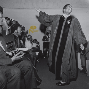 i-shall-wear-a-crown-pastor-t-l-barrett--the-youth_0001.JPG