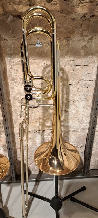 bassposaune-kuehnl--hoyer-563-lackiert-_0001.jpg