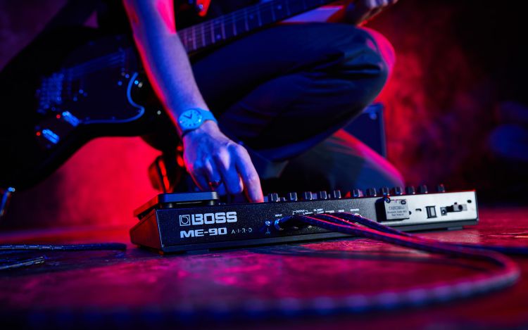 processeur-multi-effets-boss-modele-me-90-guitar-n_0006.jpg