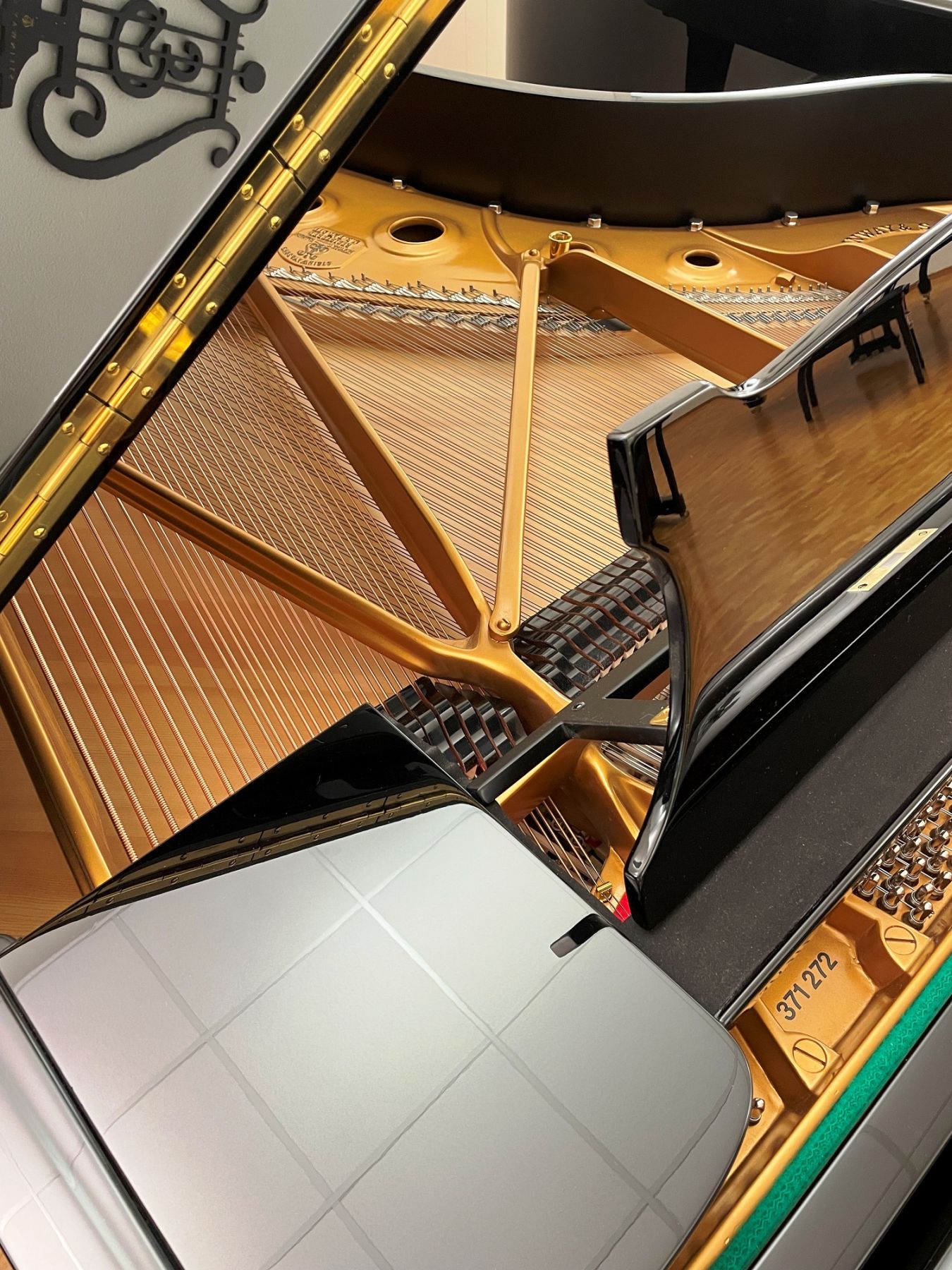Piano à queue Steinway & Sons B-211-0002.jpg