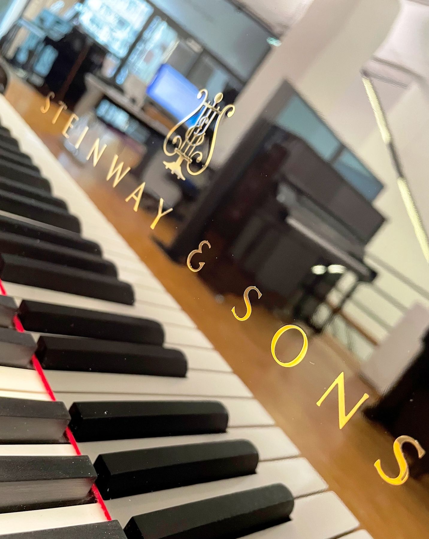 Piano à queue Steinway & Sons B-211-0003.jpg