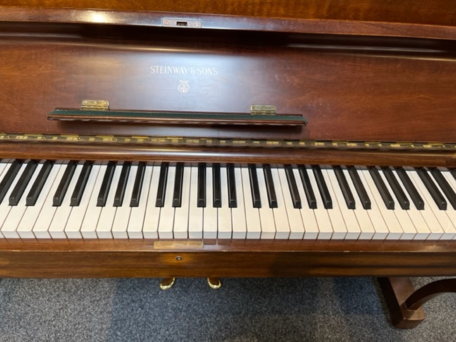 Klavier Steinway & Sons-0002.jpg