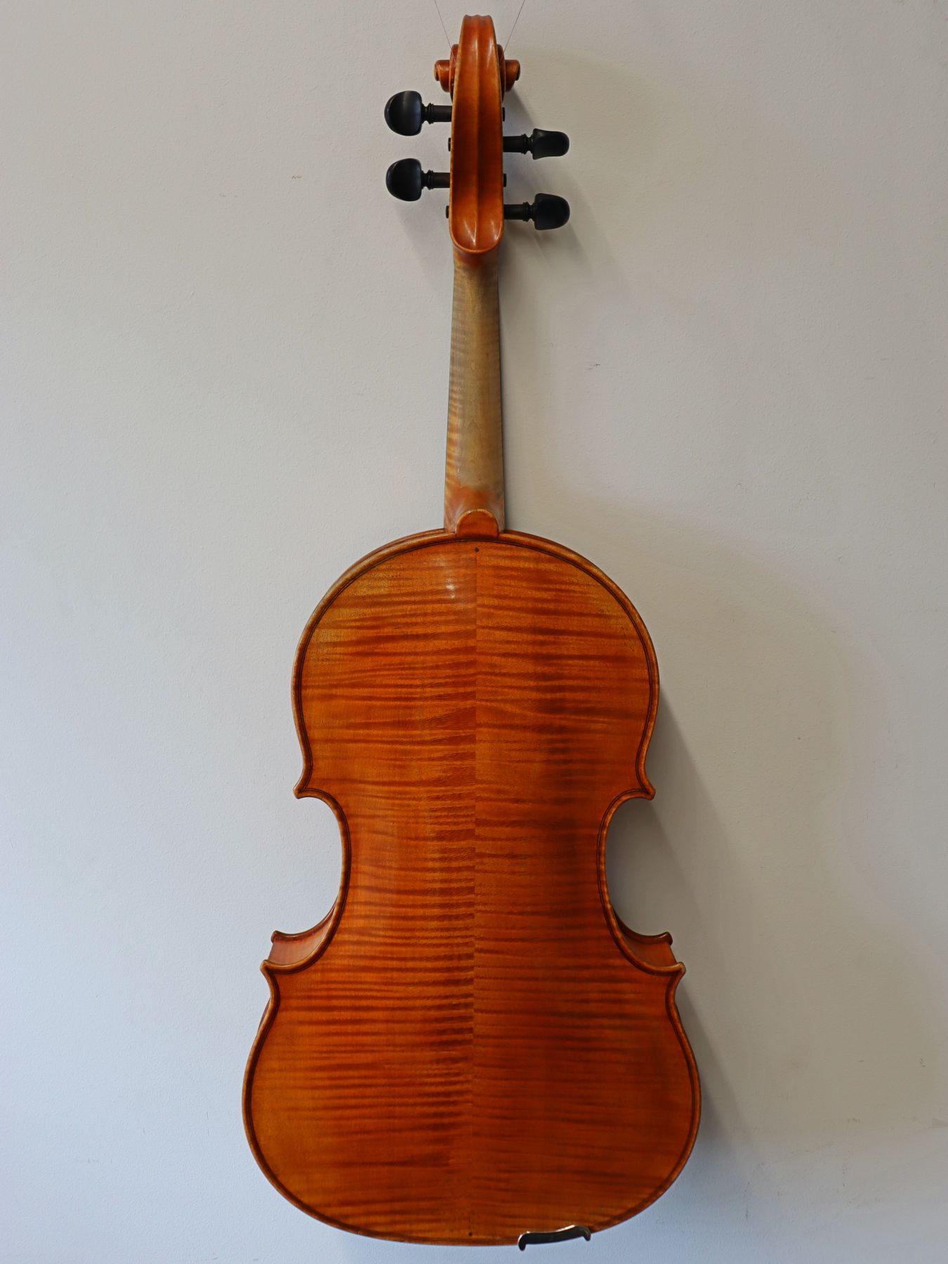 4/4 Viola-0002.jpg